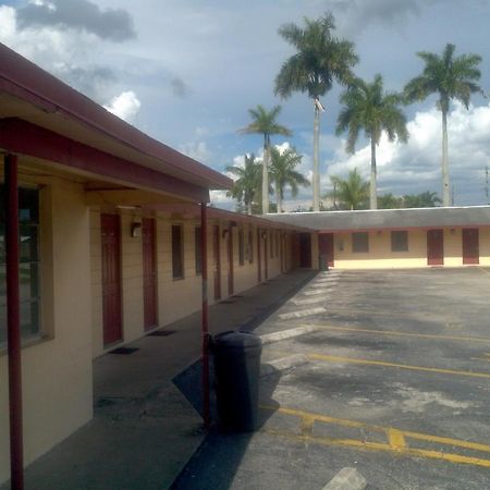 Palm City Motel Fort Myers Exterior foto